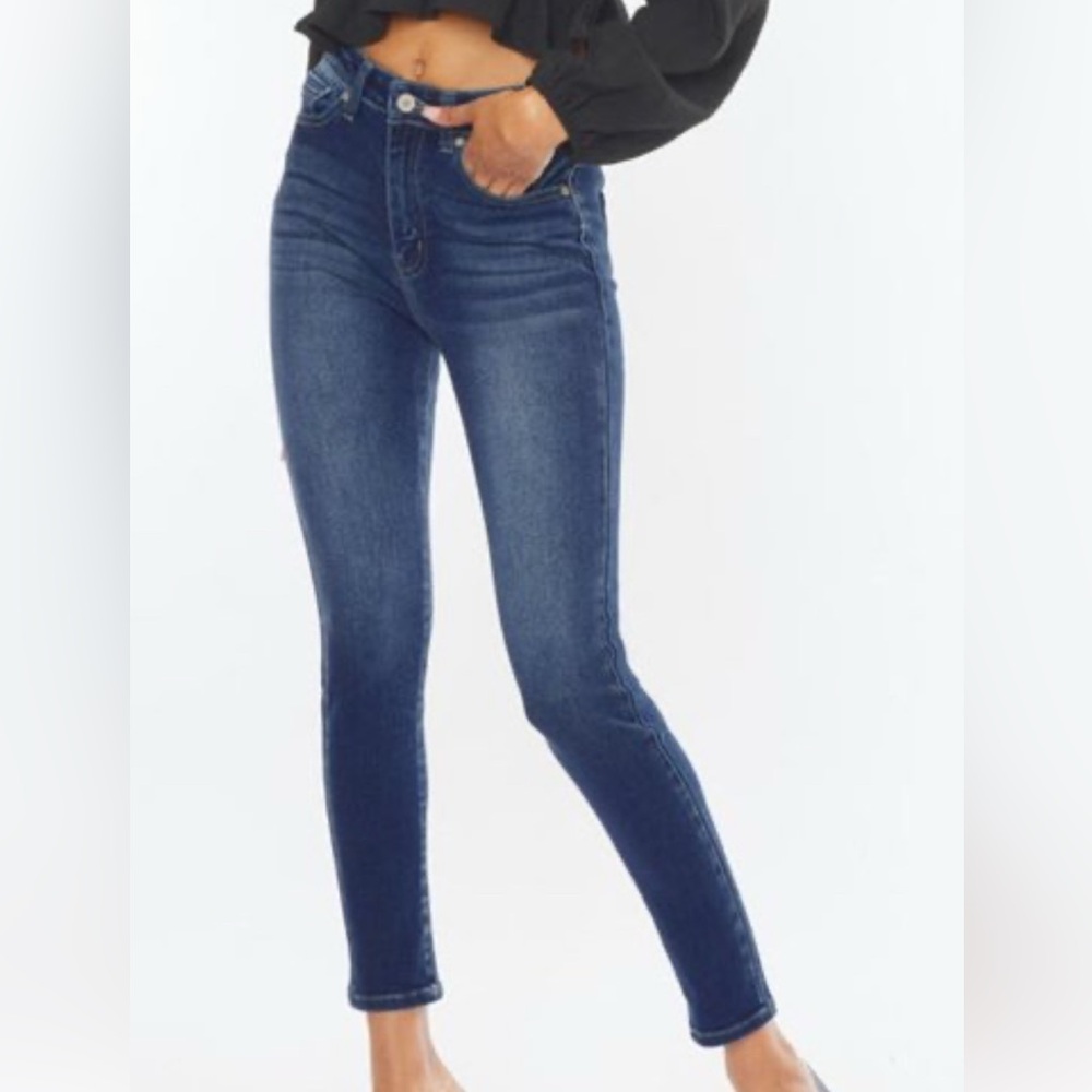 Women’s KanCan  high rise skinny Jean 9/28